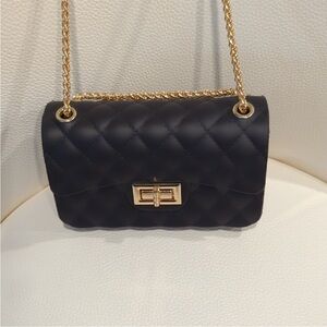 Elegant Black Quilted Chain Bag